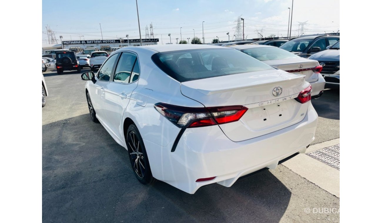 Toyota Camry 2.5L SE Sport AT (Canadian specs)