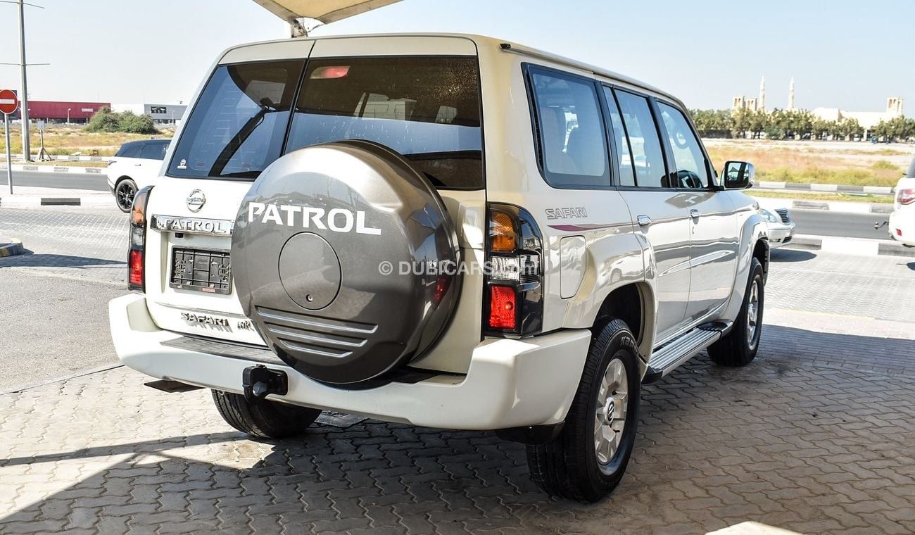 Nissan Patrol Safari