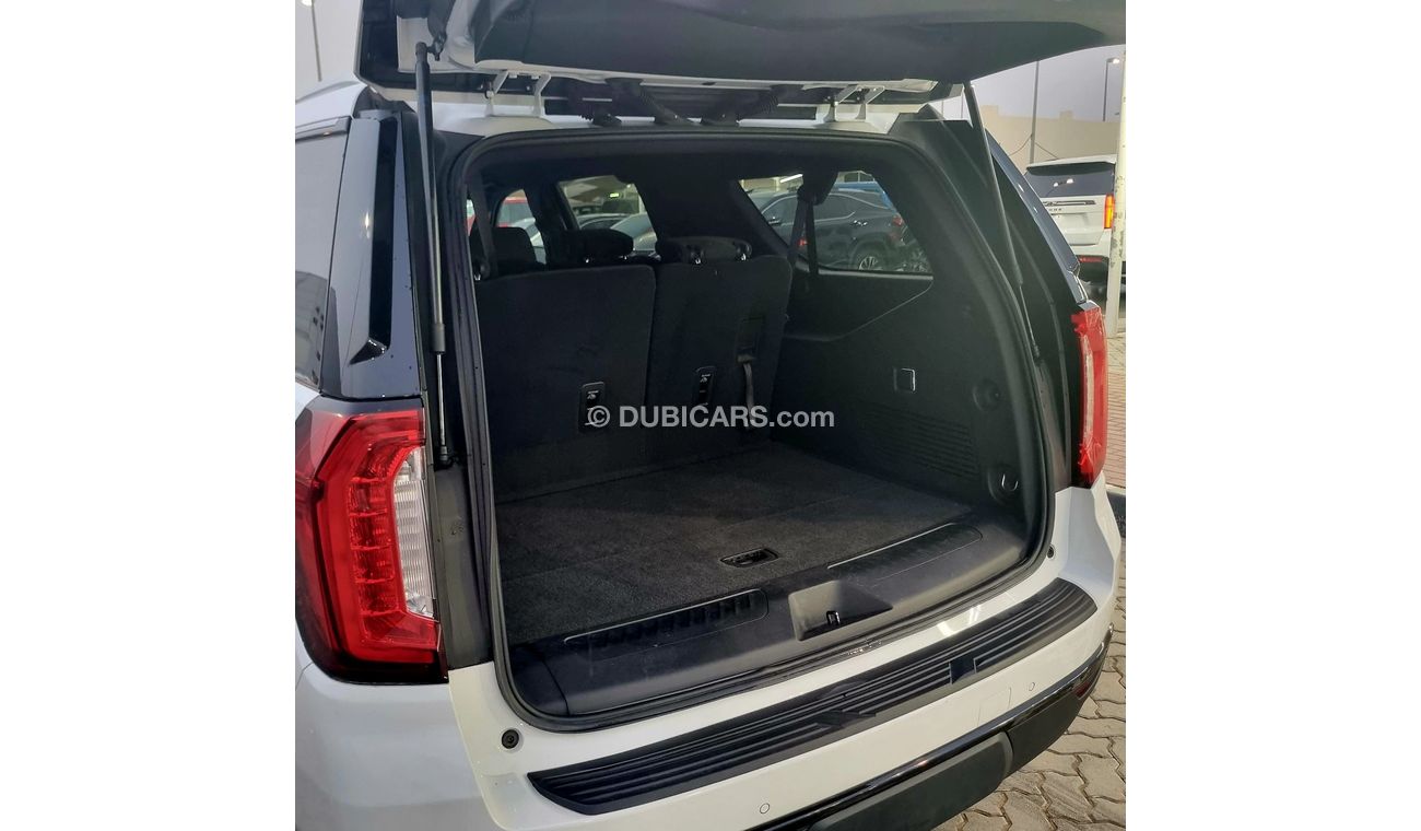 جي أم سي يوكون XL SLE 5.3L 4WD (8 Seater)