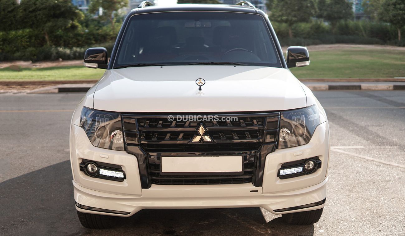 ميتسوبيشي باجيرو Mitsubishi Pajero