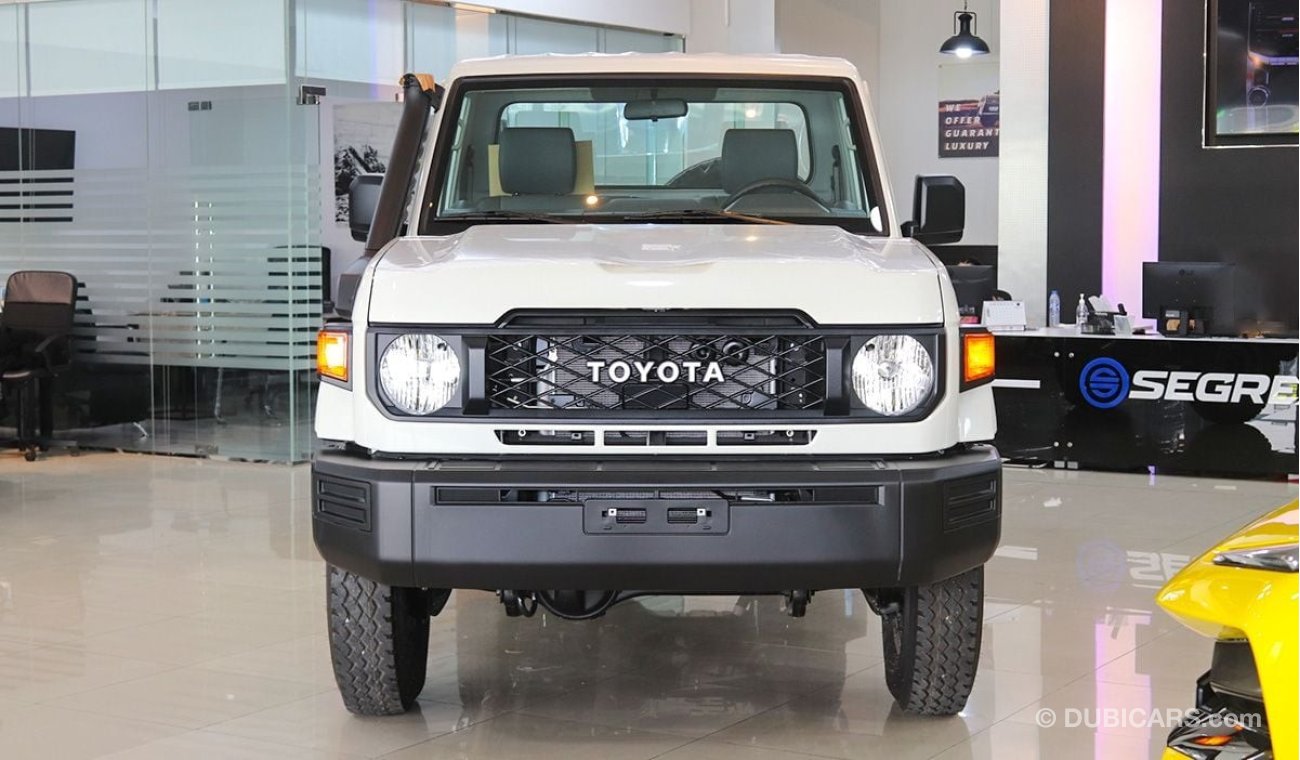 تويوتا لاند كروزر بيك آب 2024 YM TOYOTA LC79 S/C 4.2L DIESEL ENGINE MT, POWER STEERING, REAR DIFFERENTIAL WITH LOCK,WIRELESS