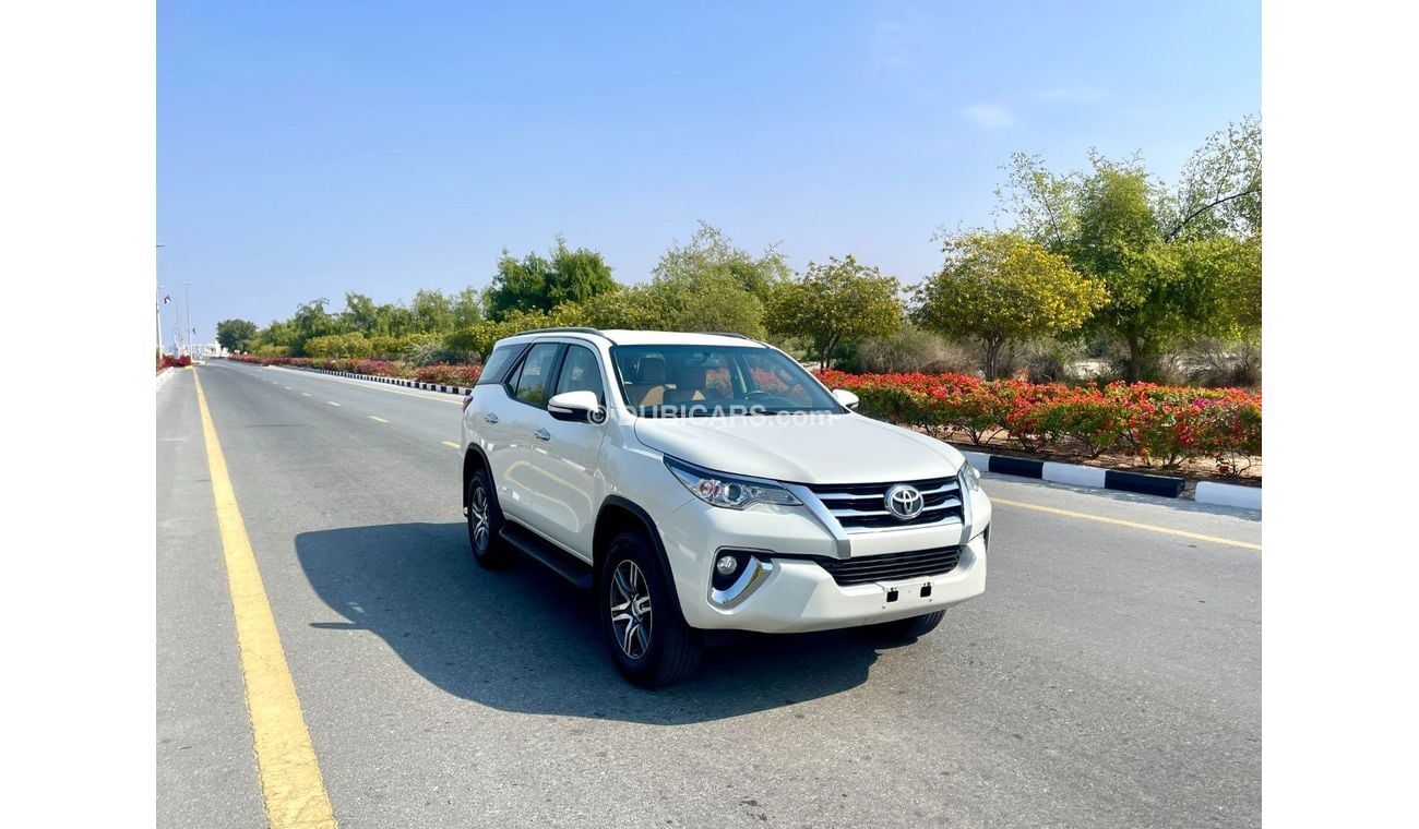 Toyota Fortuner GXR 4.0L (235 HP)