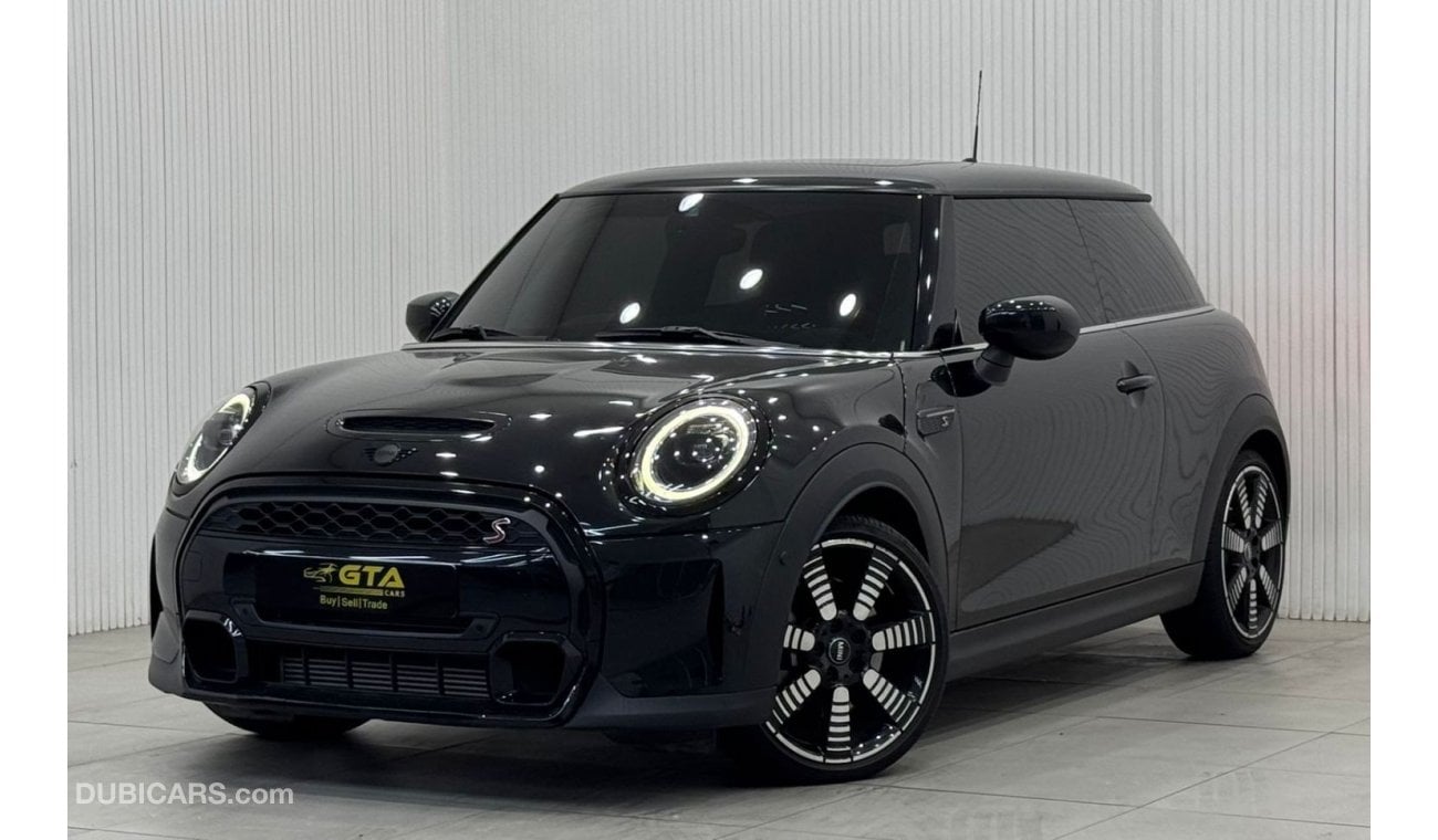 ميني كوبر إس 2023 Mini Cooper S, Jan 2027 Mini Warranty, 2026 Mini Service Pack, Very Low Kms, GCC