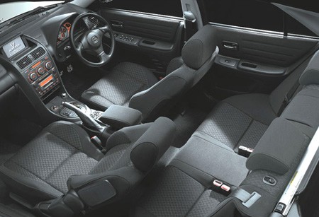 تويوتا ألتيزا interior - Seats