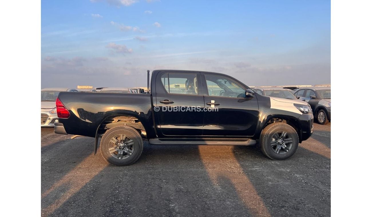 تويوتا هيلوكس 2024 Toyota Hilux Double Cab (Mid-Option) 2.7L Push-Start 4-Cyl Petrol A/T 4x4 Export For Africa