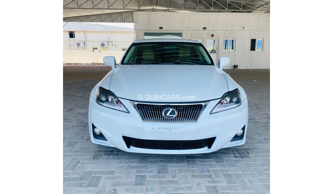 Lexus IS300 Good condition car GCC