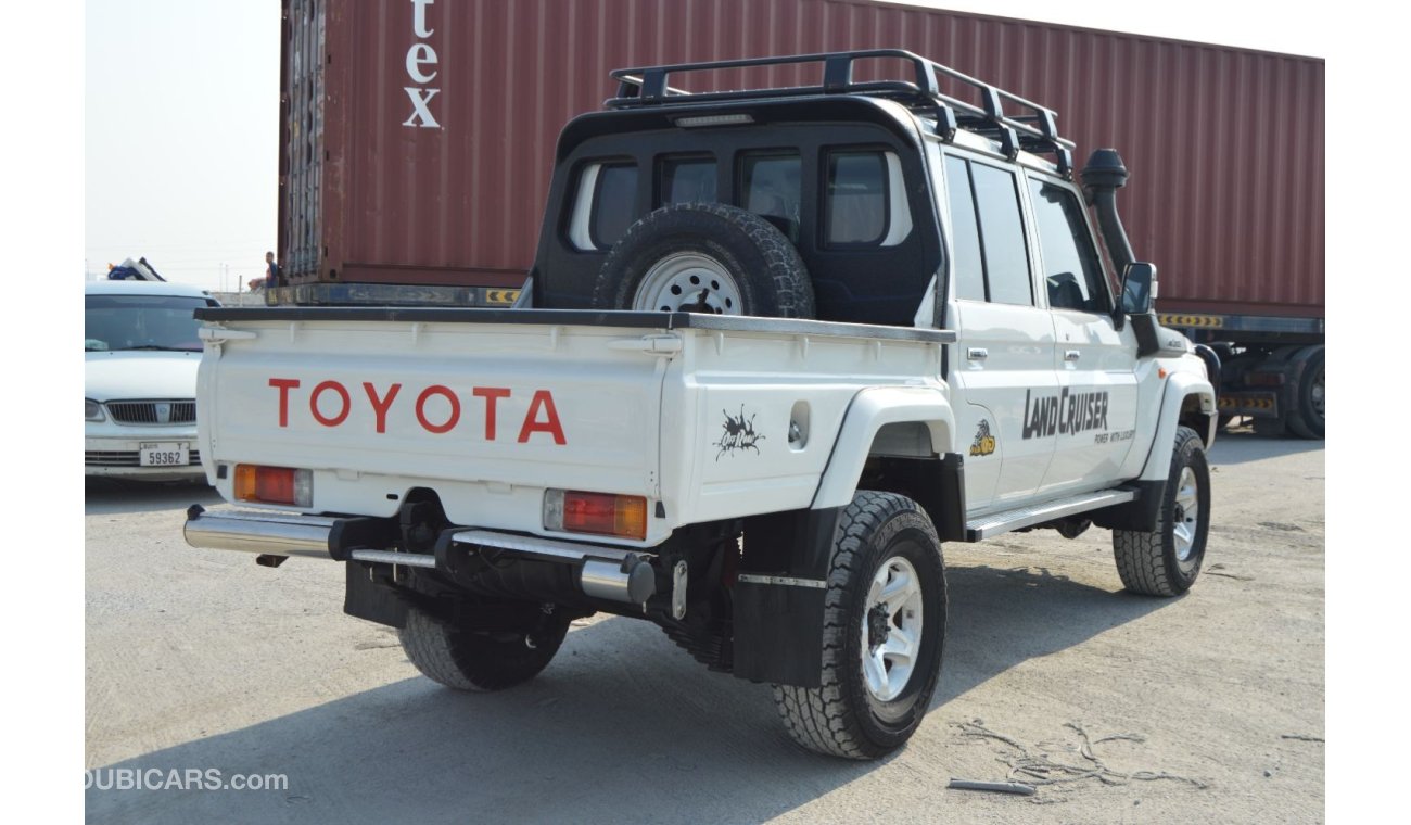 Toyota Land Cruiser Pick Up Double Cab Std Perfect insaid and out