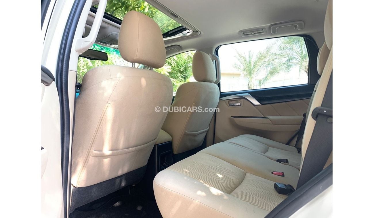 Mitsubishi Montero MITSUBISHI MONTERO 2019 Sunroof,GCC SPECS