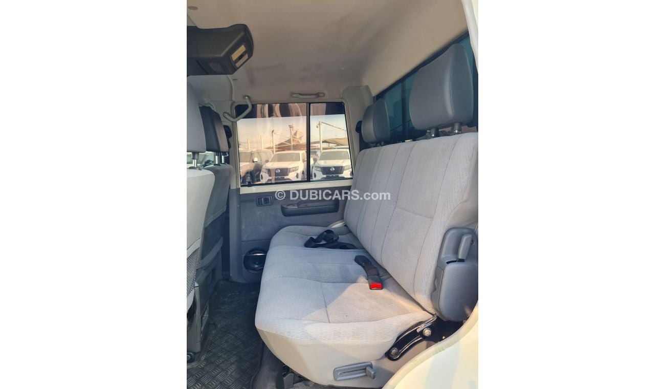 Toyota Land Cruiser Pick Up Double cabin