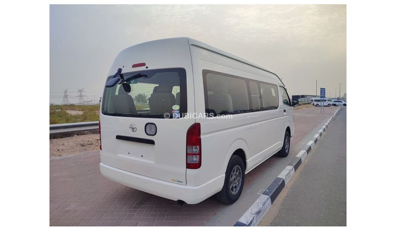 تويوتا هاياس TRH228-0001018 ||  TOYOTA HIACE (VAN)	2005	WHITE	CC2700	PETROL	RHD	AUTO	|| EXPORT ONTY