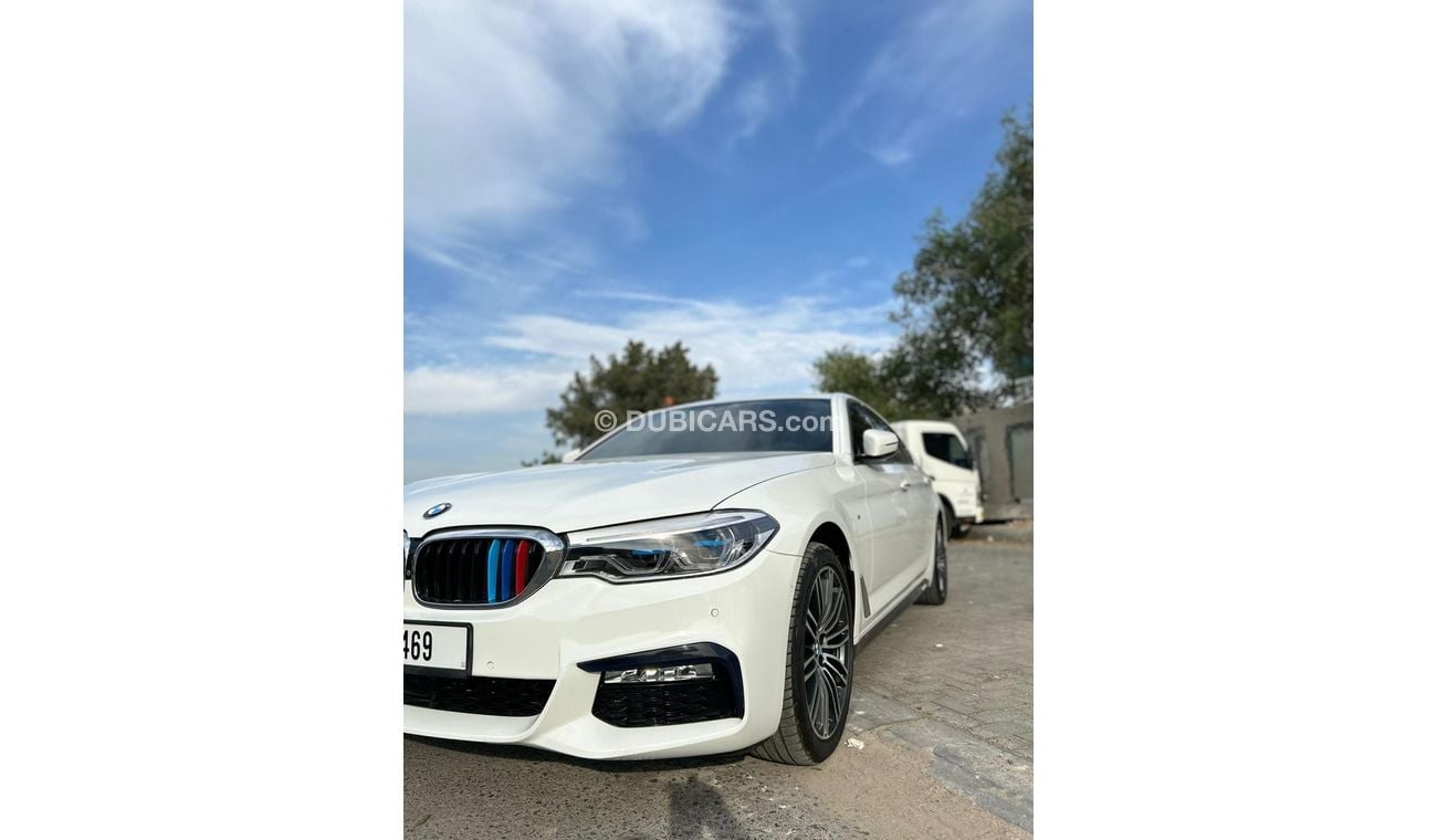 بي أم دبليو 530i Luxury M Sport Package 2.0L