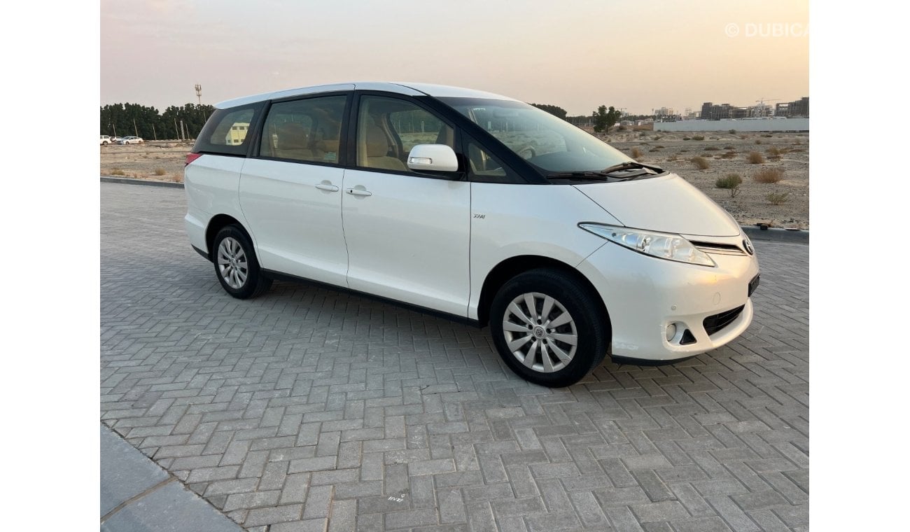 Toyota Previa SE