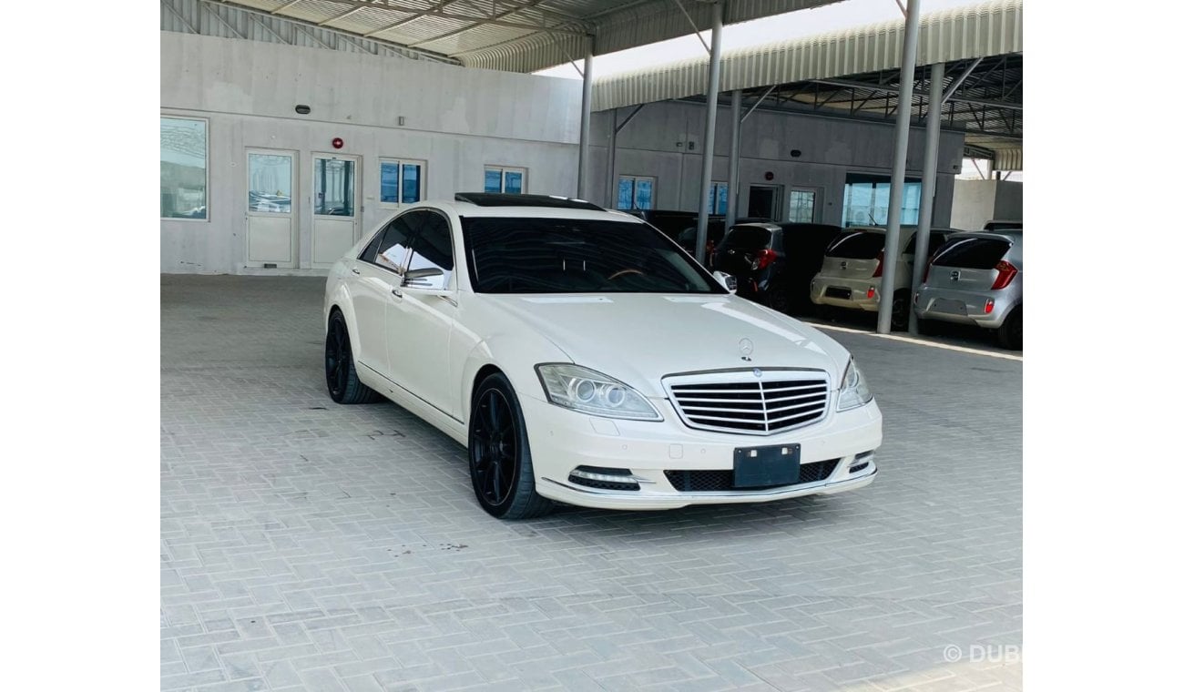 Mercedes-Benz S 550 Good condition car GCC