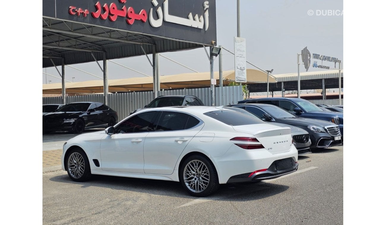 Genesis G70