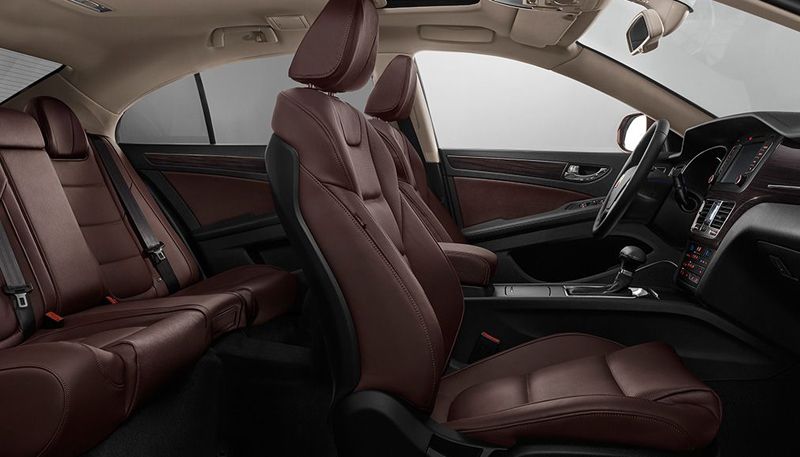 HONGQI H7 interior - Seats