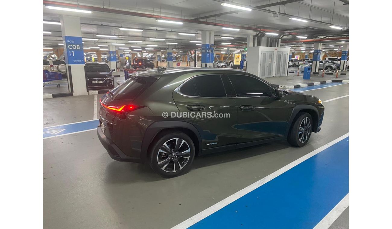 Lexus UX250h