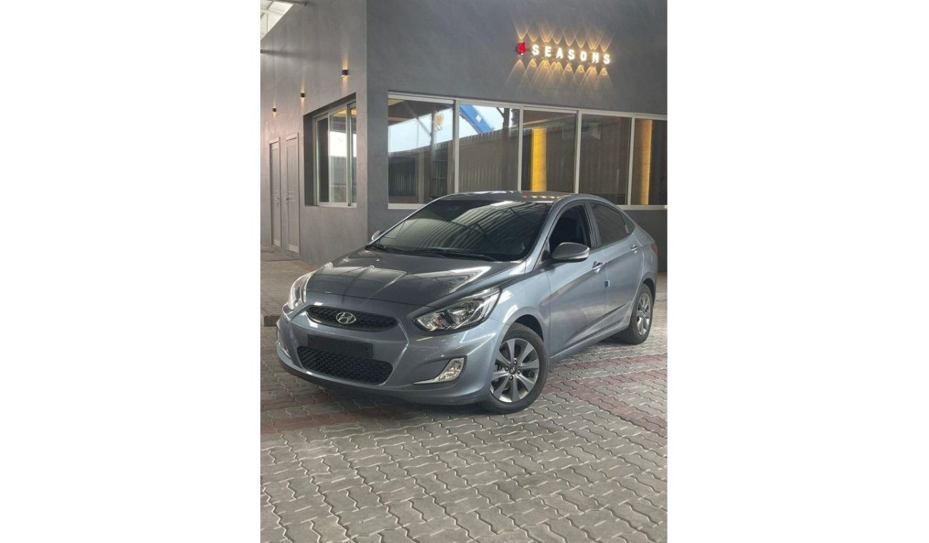 Hyundai Accent Base