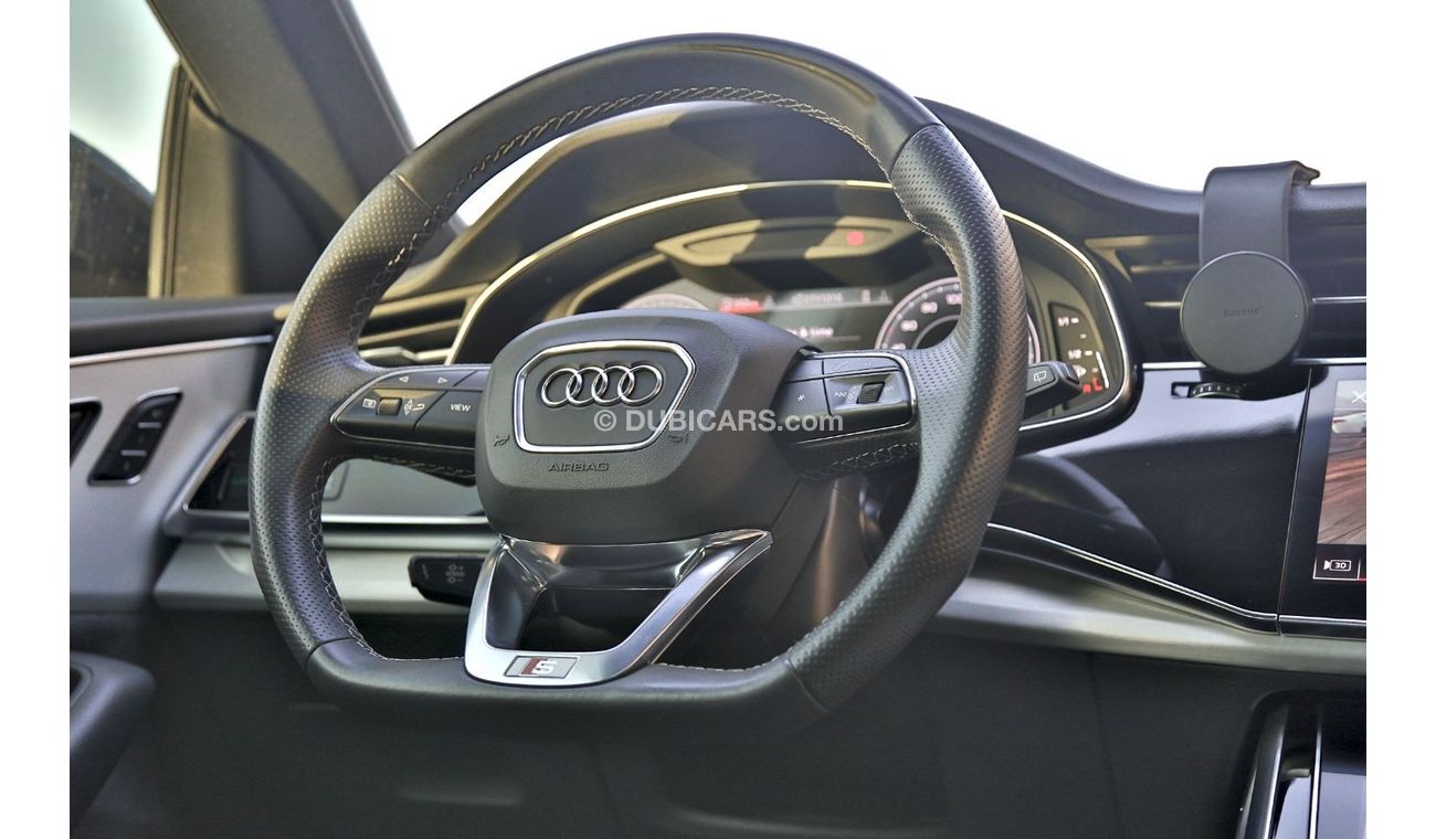 أودي Q8 Audi-Q8 S-Line 2024 GCC