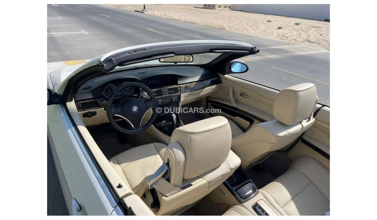 BMW 330i BMW 330i || GCC || Hard Top Convertible || Very Well Maintained