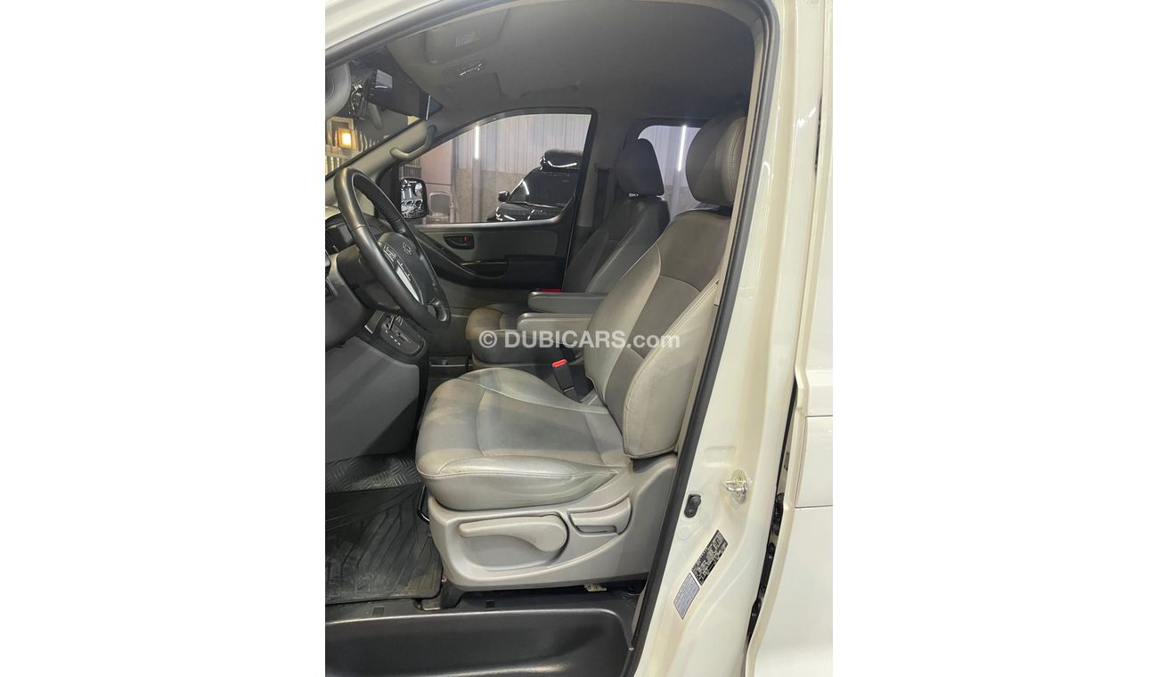 هيونداي H1 ستاريكس HYUNDAI STAREX H1 /DIESEL/5 SEATS /2.4L