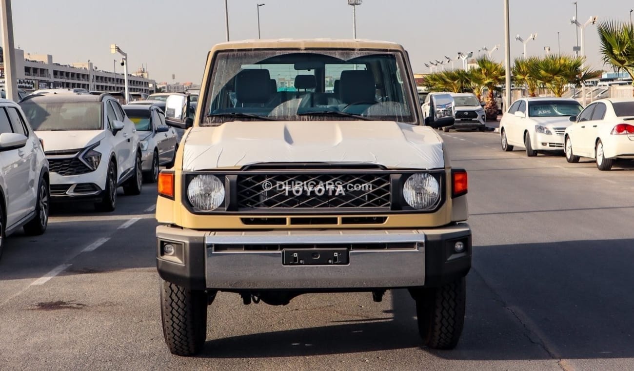 تويوتا لاند كروزر هارد توب Hardtop LC76 LX 4.0L V6 Petrol