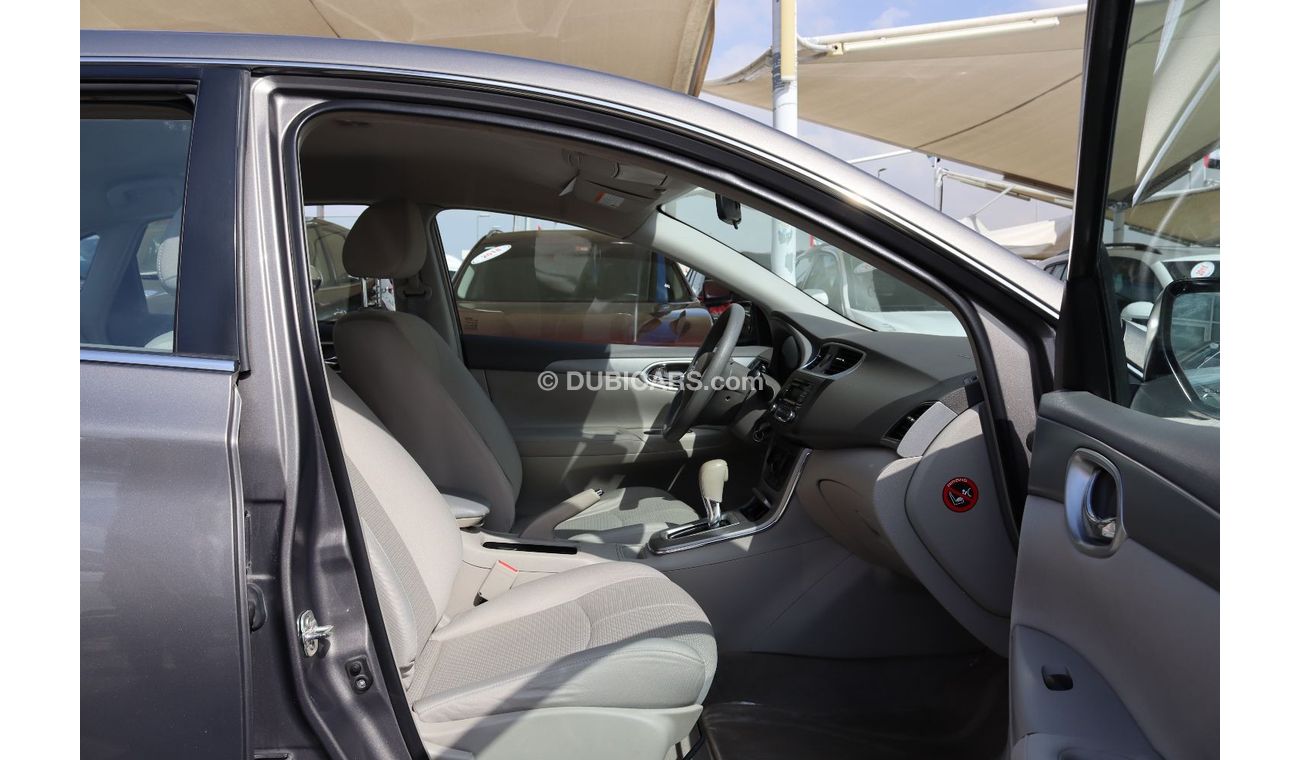 Nissan Sentra SV ACCIDENTS FREE - GCC - PERFECT CONDITION INSIDE OUT - ENGINE 1600 CC -