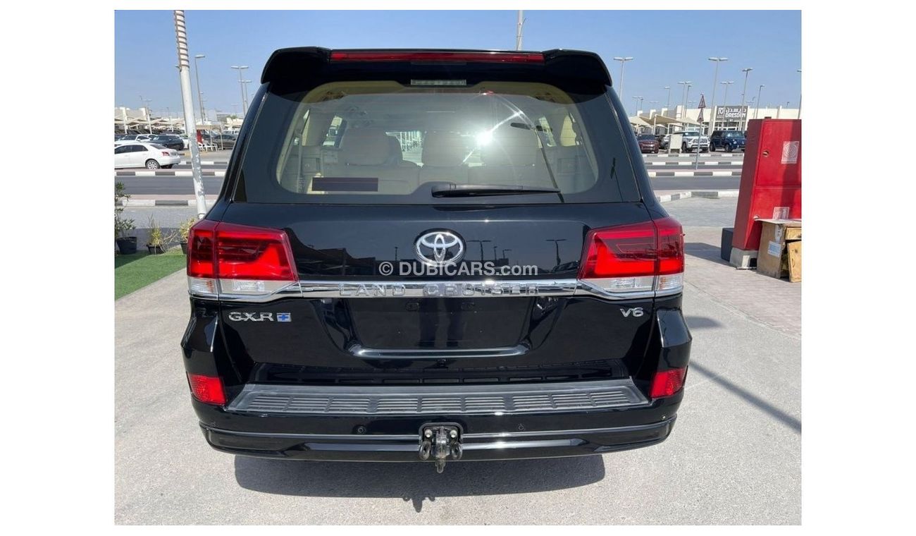 Toyota Land Cruiser GXR The car is very good, in perfect condition, looks clean from the outside and inside without any