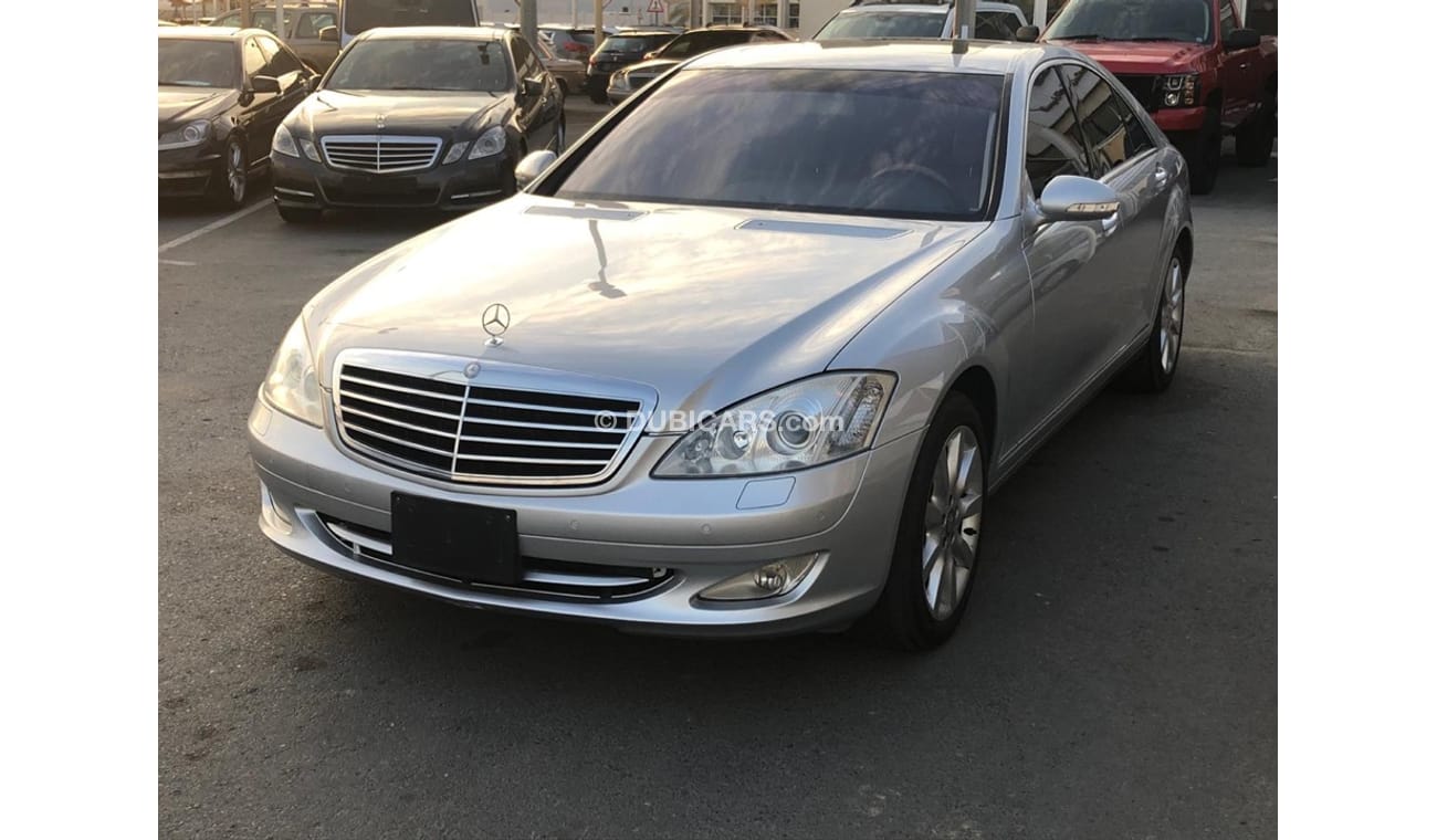 Mercedes-Benz S 500 Mercedes Benz S500 model 2009 GCC car prefect condition full service