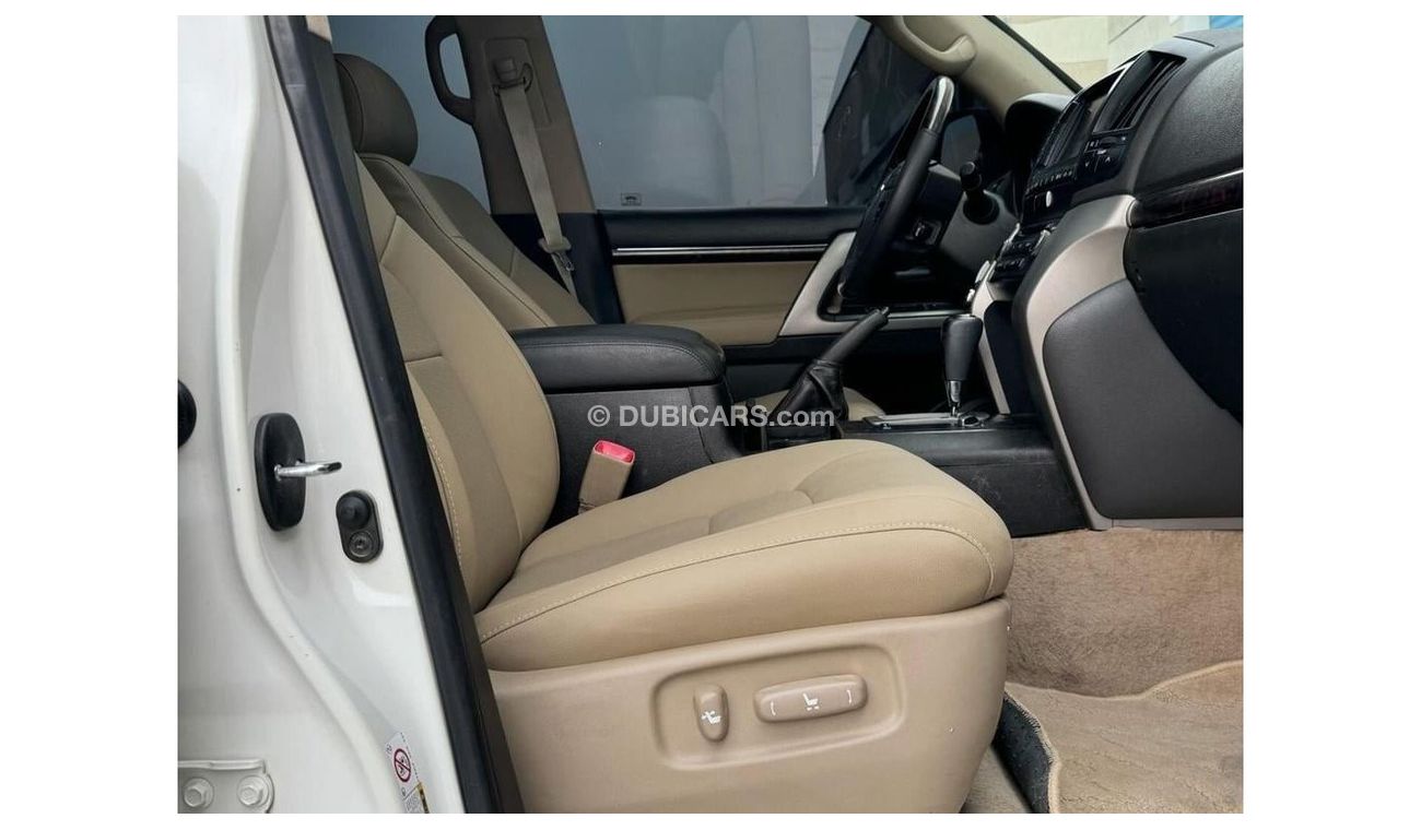 Toyota Land Cruiser تويوتا لاندكروزر VXR V8 خليجي 2009 محول 2015