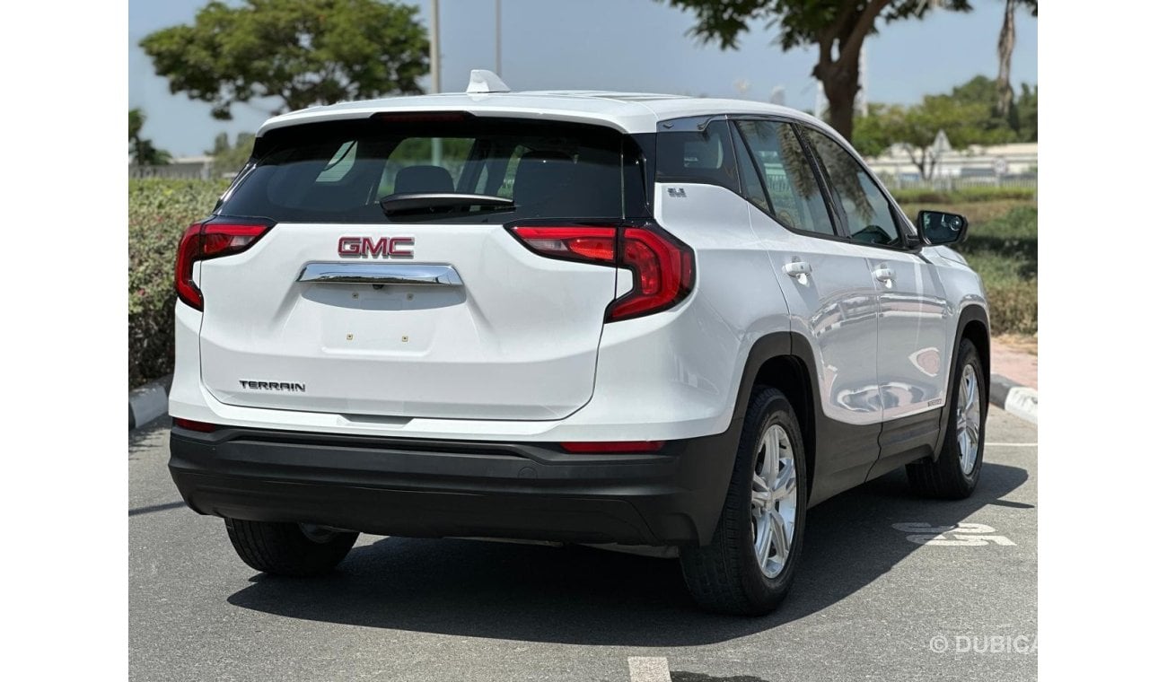 جي أم سي تيرين GMC TERRAIN SLE / GCC / 2018 / Perfect Condition / 920 Dirhams Monthly.