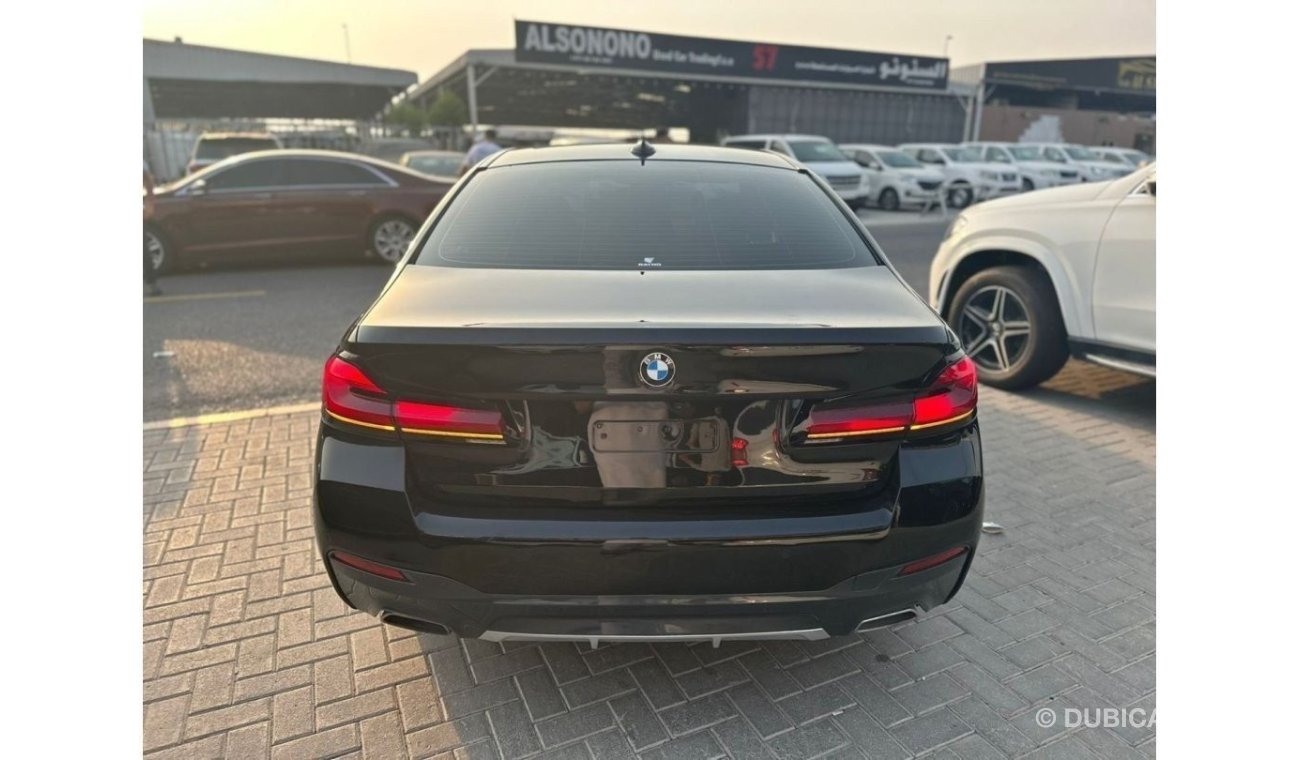 بي أم دبليو 520i Bmw 520i 2023 Korea Specs