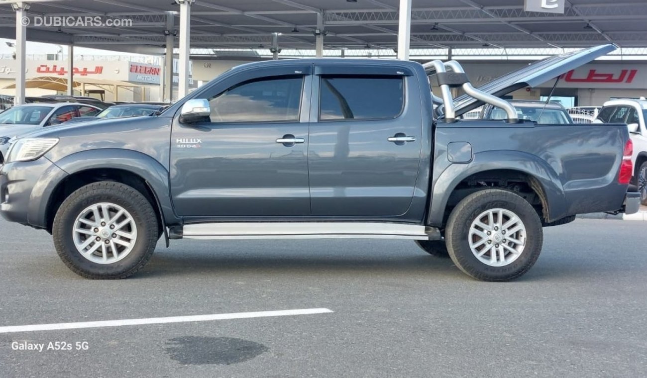 Toyota Hilux TOYOTA HILUX PICKUP DOUBLE CABIN SR 3.00 CC MODEL 2014 RIGHT HANDED