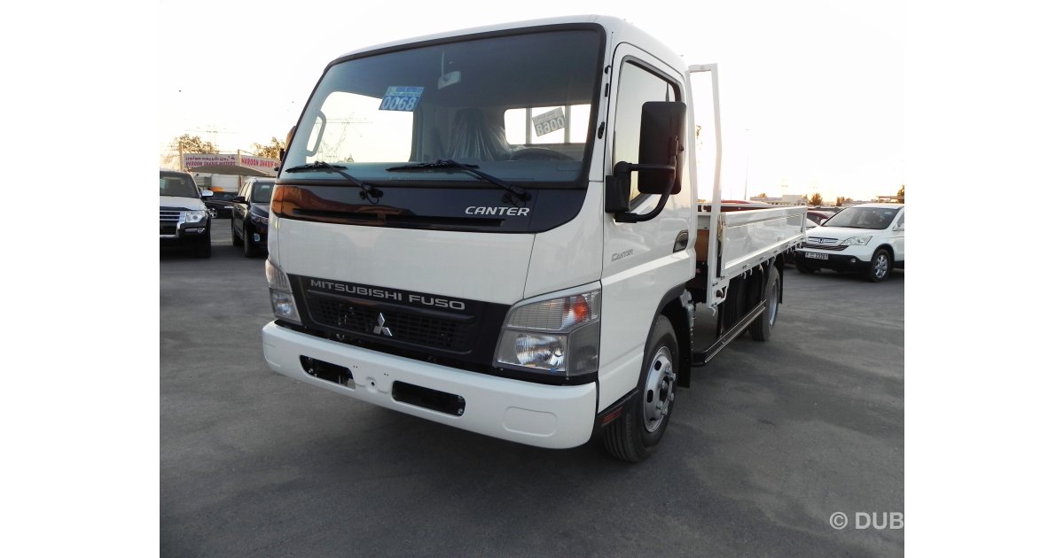 Mitsubishi Fuso Canter 4.2-TON Cargo for sale: AED 79,000. White, 2017