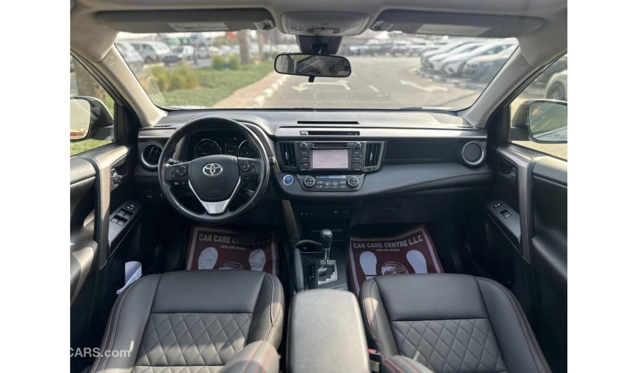 Toyota RAV4 Hybrid Toyota RAV4 XLE 2018