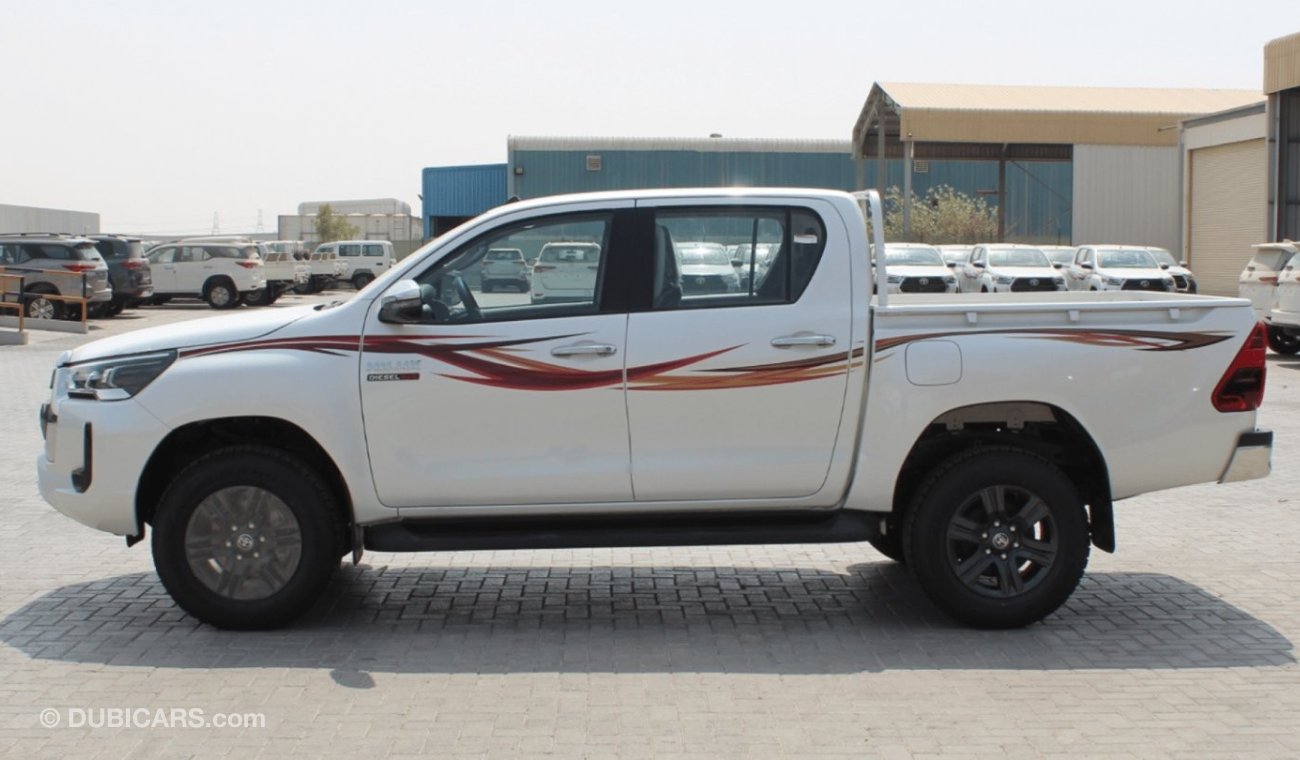 Toyota Hilux TOYOTA HILUX 2.4L GLX D DC 4WD MT (Export Only)