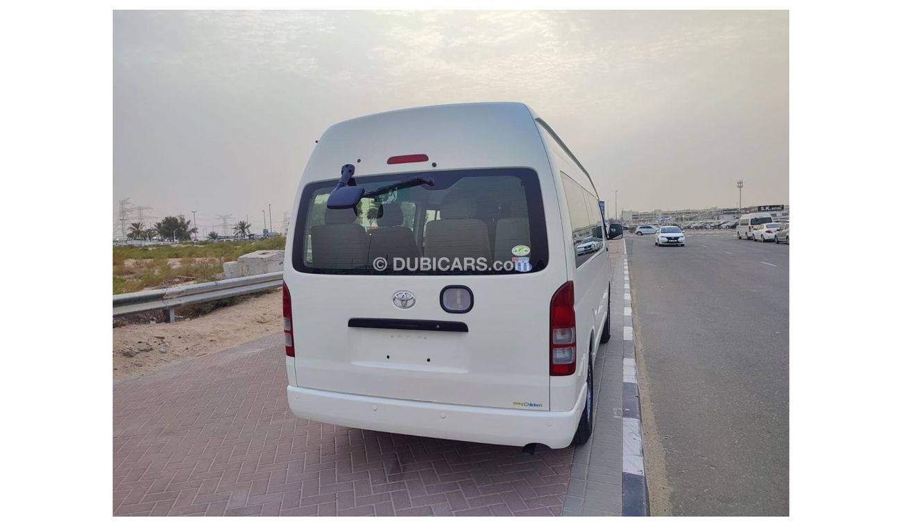 تويوتا هاياس TRH228-0001018 ||  TOYOTA HIACE (VAN)	2005	WHITE	CC2700	PETROL	RHD	AUTO	|| EXPORT ONTY