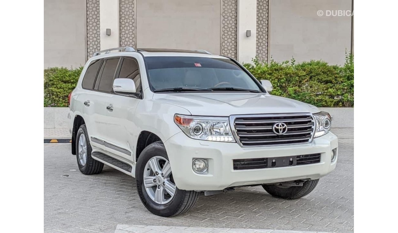 Toyota Land Cruiser 2013 GXR V4 Full Option In Excellent Condition