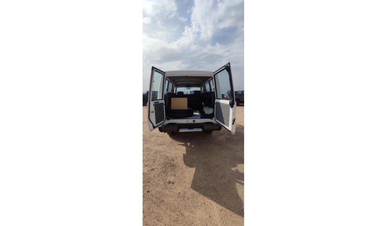 Toyota Land Cruiser Hard Top