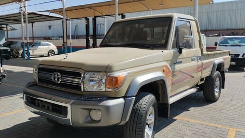 Toyota Land Cruiser Pick Up