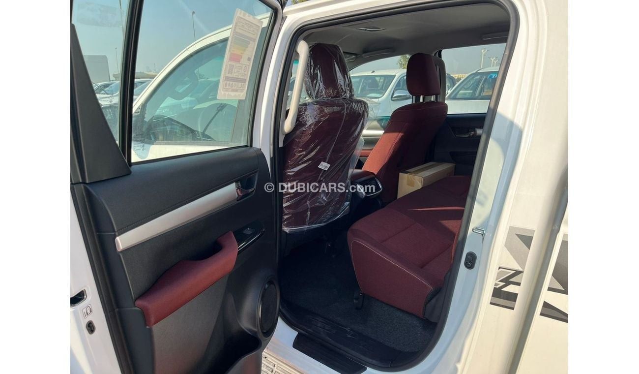 تويوتا هيلوكس TOYOTA HILUX 2.7 AT FULL OPTION WITHOUT PUSH START WHITE 2025