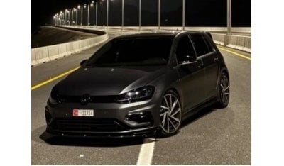 Volkswagen Golf R 2.0L (290 HP)