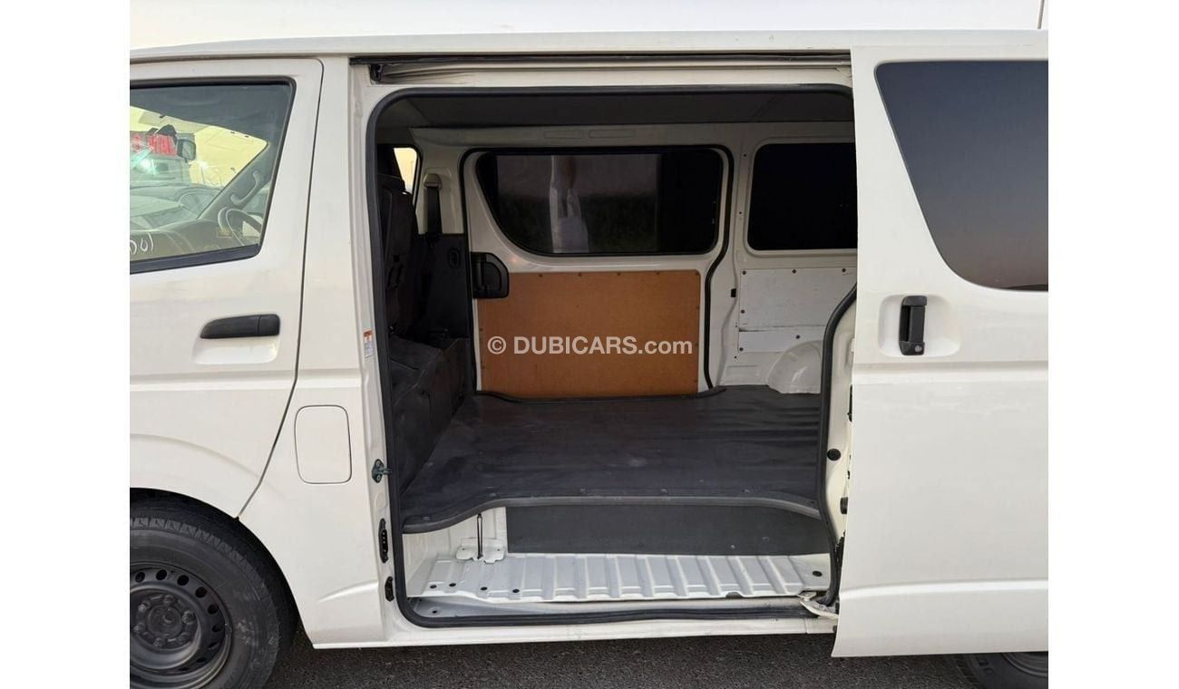 Toyota Hiace PREMIUM CONDITION | 2.8L DIESEL ENGINE | 2019 | RHD