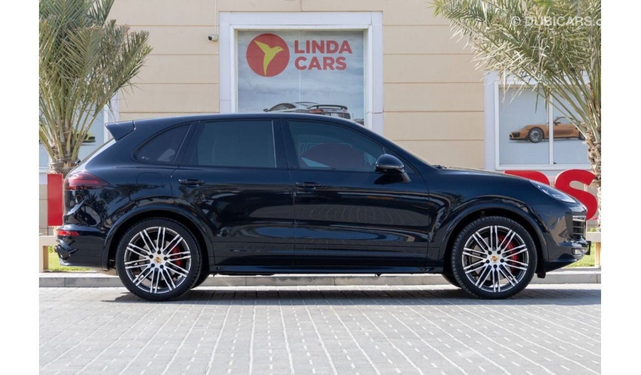 Porsche Cayenne GTS Porsche Cayenne GTS 2016 GCC under Agency Warranty with Flexible Down-Payment.