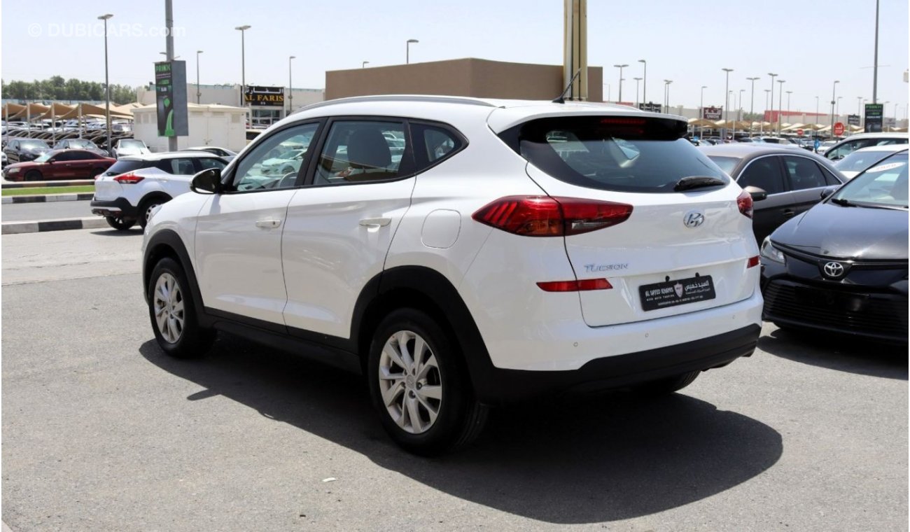 Hyundai Tucson GL ACCIDENTS FREE - GCC - PERFECT CONDITION INSIDE OUT - 2000 CC