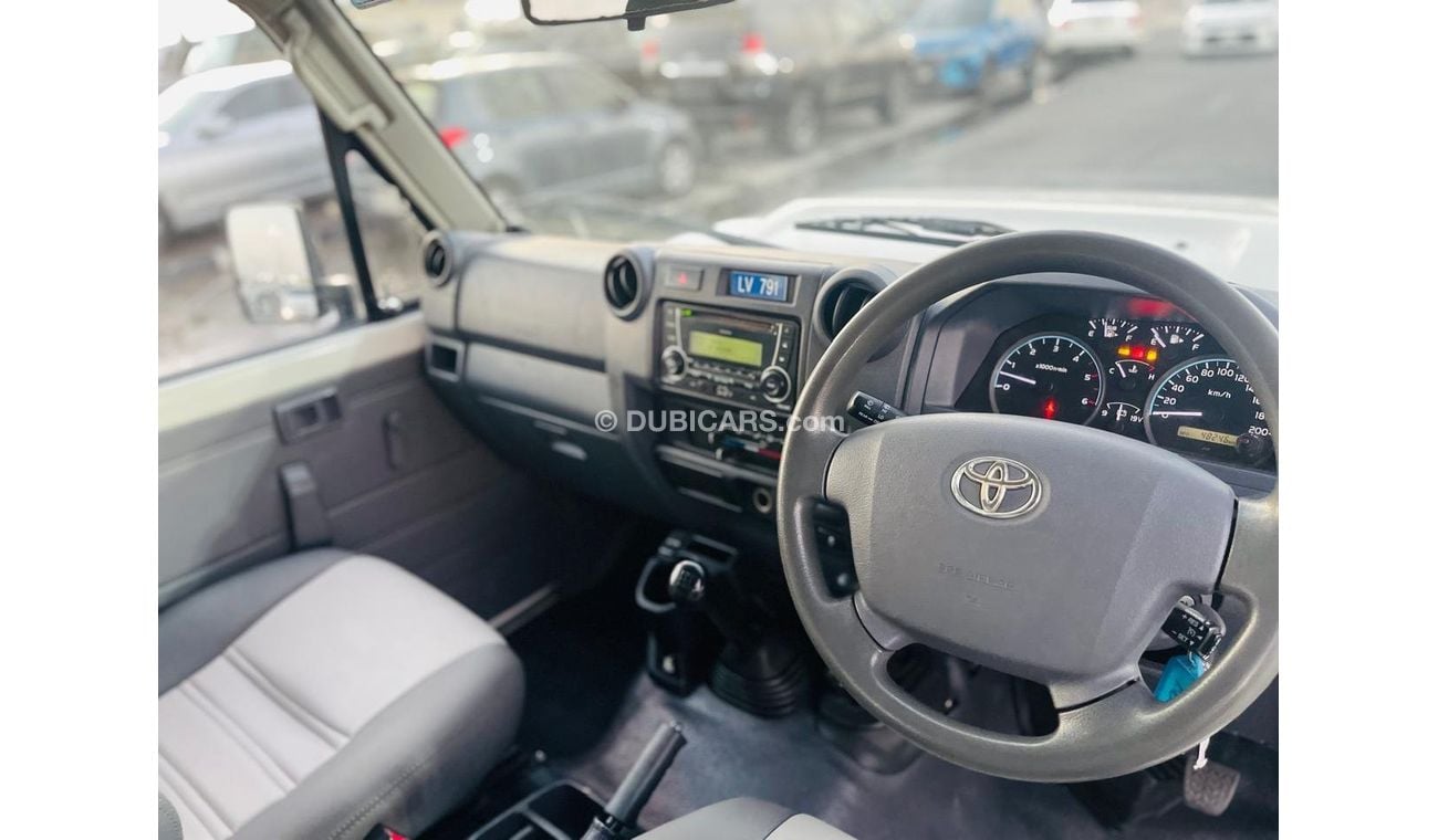 Toyota Land Cruiser Hard Top Toyota landcuriser Hard Top 2017 3 doors IN Excellent Condition