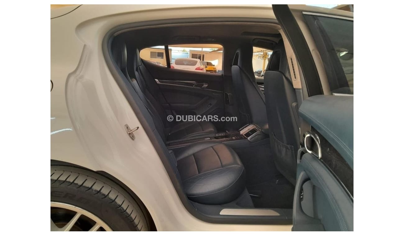 بورش باناميرا PORSCHE PANAMERA 4S 4.8L 2010, SPORTS CHRONO PACKAGE, SPECIAL BLUE INTERIOR, AND MORE..