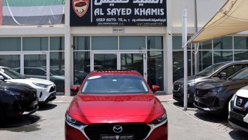 Mazda 3 V ACCIDENTS FREE - GCC - ENGINE 1600 CC - SUNROOF - KEYLESS ENTRY AND START - ORIGINAL PAINT - PERFE
