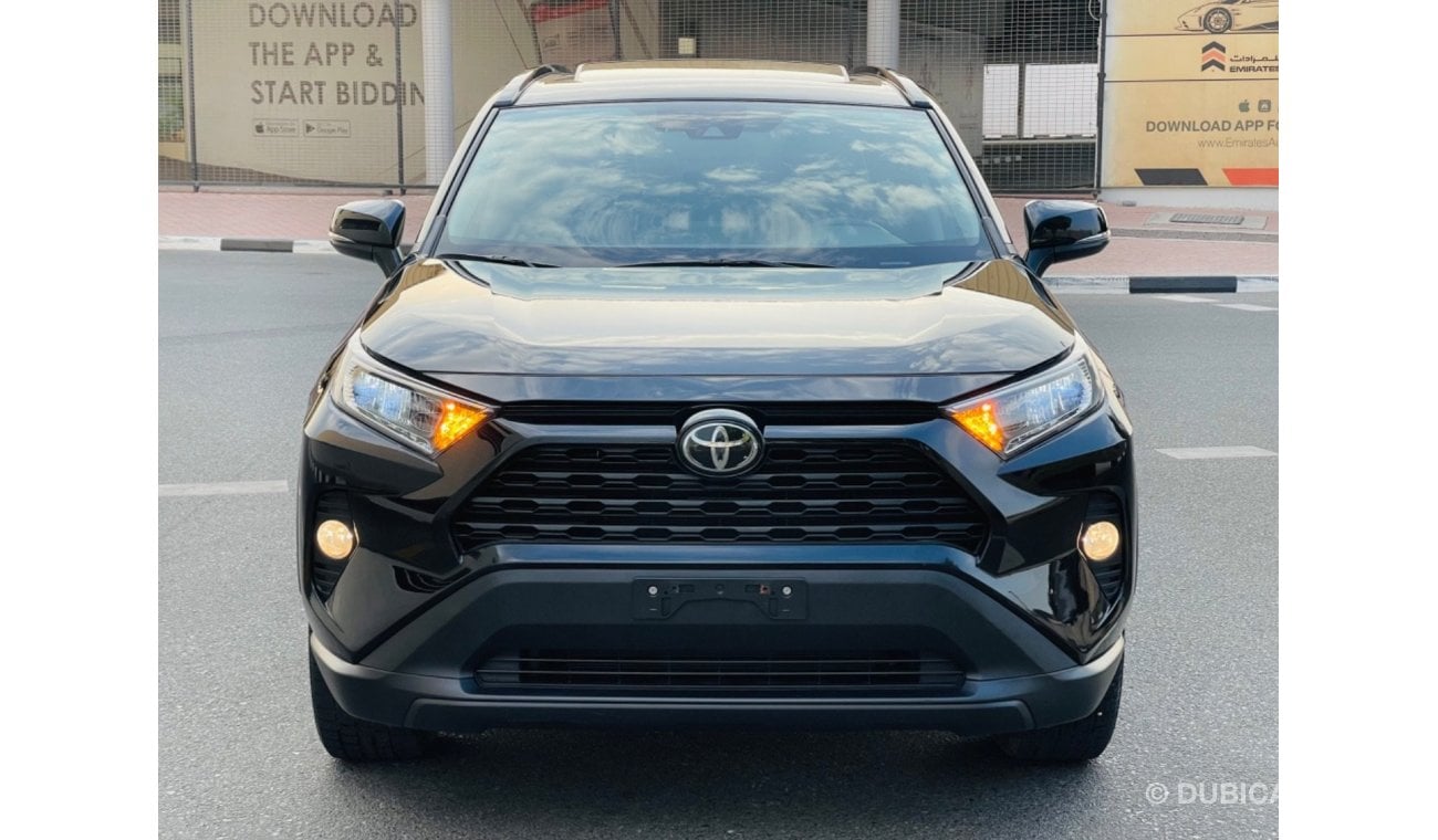 Toyota RAV4 2019 RAV4 xle AWD premium