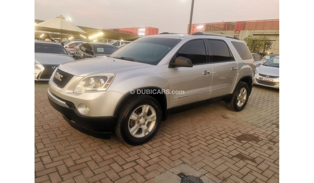 GMC Acadia In excellent condition and requires no expenses