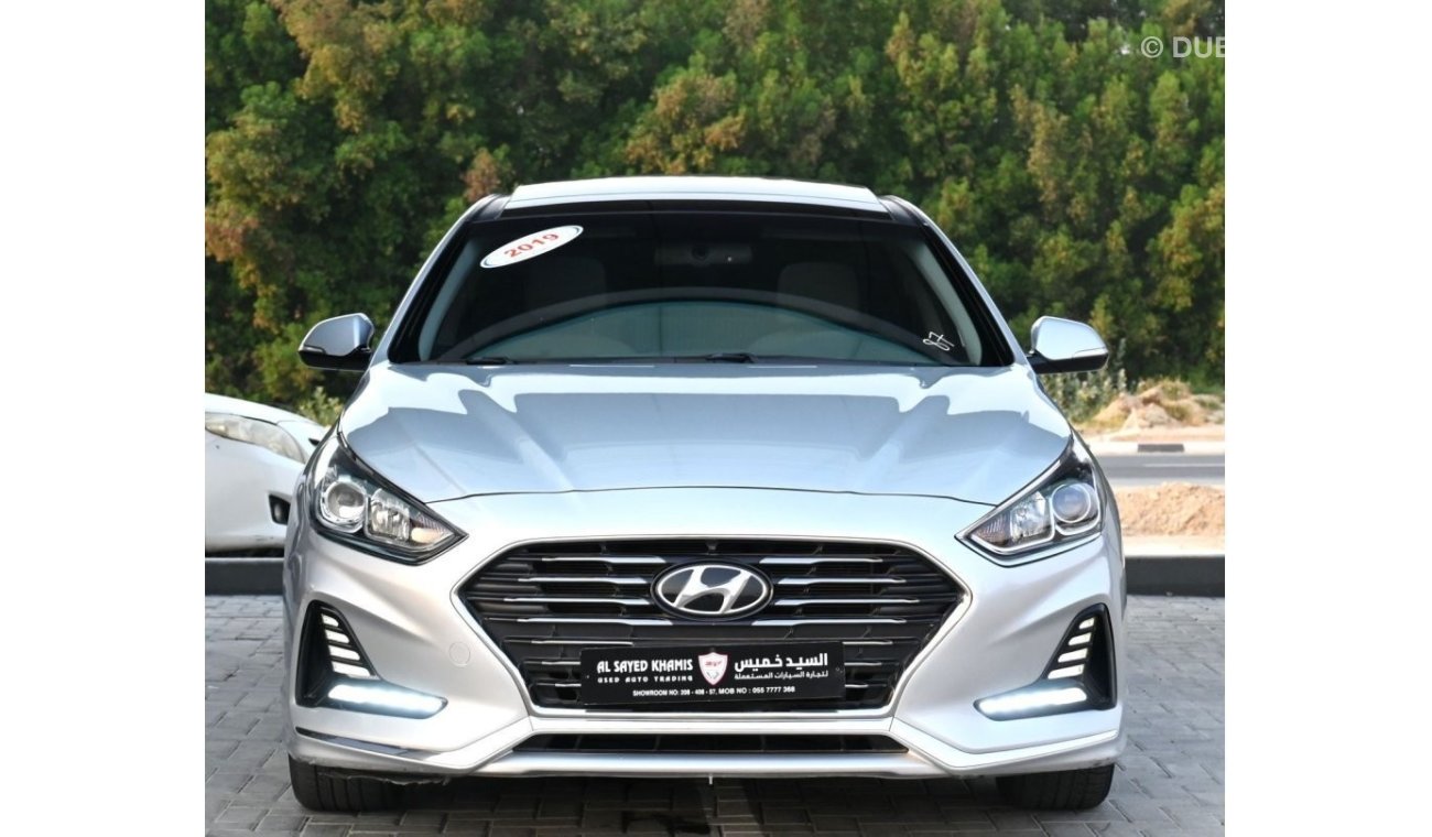 Hyundai Sonata Limited Hyundai Sonata 2019 GCC mid-range in excellent condition, inside and out